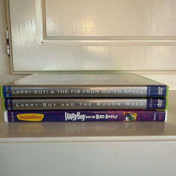 Bid Idea VeggieTales Larry Boy DVD Lot Rumor Weed Bad Apple Fib From Outer Space - Picture 3 of 7